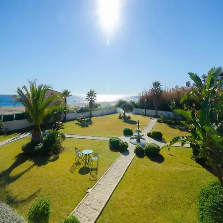 Drita-beachfront With Private Pool Villa Estepona