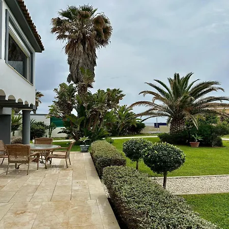 Drita-beachfront With Private Pool * Estepona