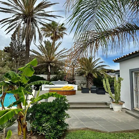 Villa Drita-beachfront With Private Pool *