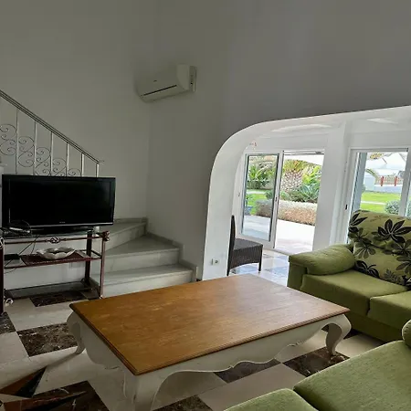 Drita-beachfront With Private Pool * Estepona