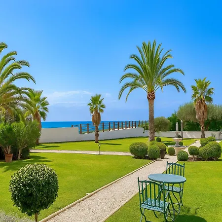 Drita-beachfront With Private Pool 빌라 *