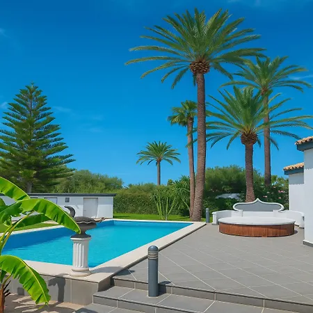 빌라 Drita-beachfront With Private Pool
